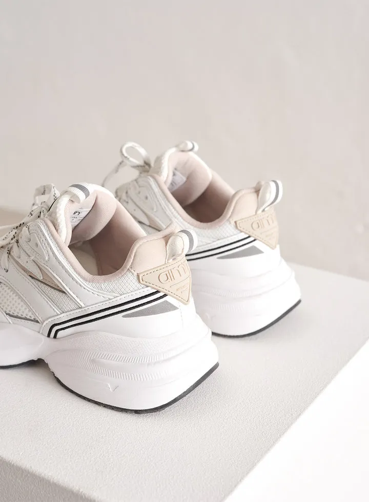 Athena 100 Sneakers | White