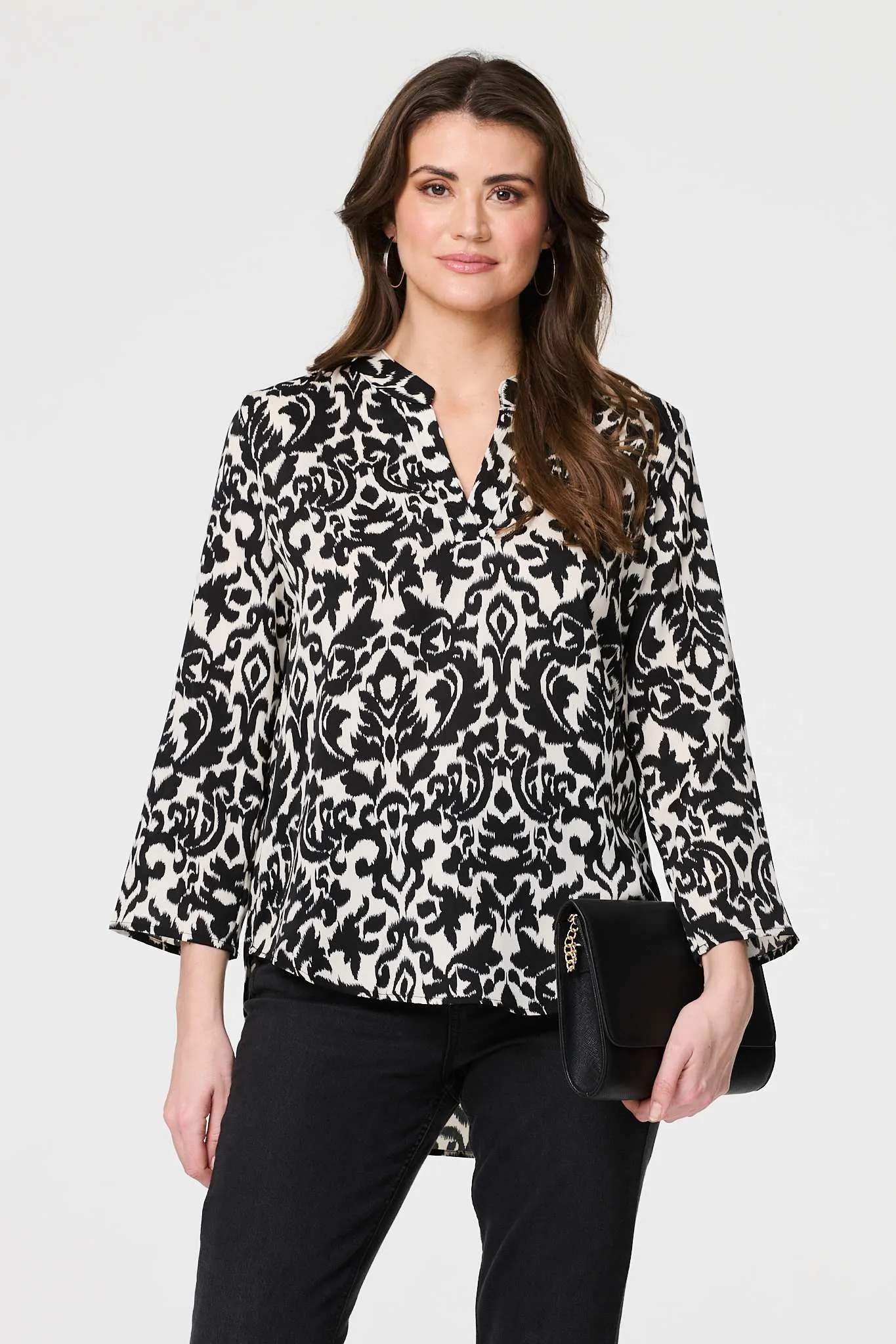 Printed 3/4 Sleeve Curve Hem Blouse