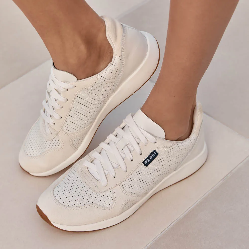 Winnie II White Suede